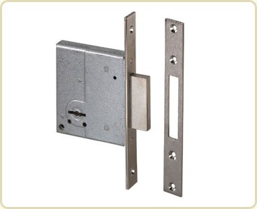 Допоможемо з вибором і заміною (установкою, врізанням, монтажем) замка Дніпропетровськ