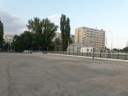 Укладка синтетической травы на школьном стадионе, г. Одесса 1