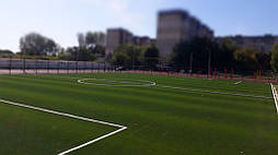 Укладка синтетической травы на школьном стадионе, г. Одесса 14