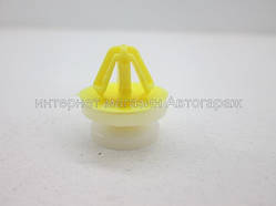 Кліпса кріплення внутрішньої обшивки на Рено Майстер 98-> — Romix C30141