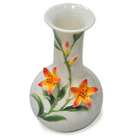 Красивая ваза для декора Цветы
