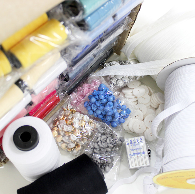 Фурнитура для пошива, рукоделия. Магазин тканей «Тканини по Україні»