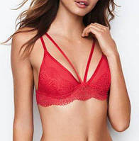 Кружевной бралетт Victoria's Secret Crochet Lace р. L, Красный