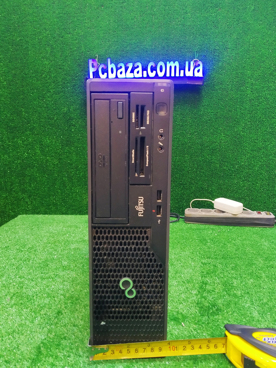 Компактный Fujitsu Esprimo E500 \ Intel Core i3 2120 3.3\ 4 ГБ DDR3\ 320 ГБ HDD\ Intel HD 2000