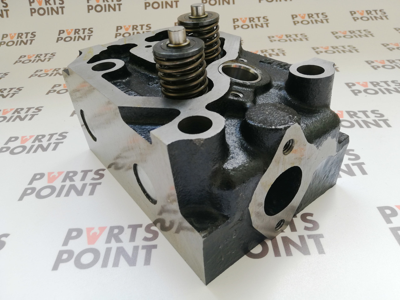 Головка блоку циліндрів (ГБЦ) UNC-060, UNC-200, Zetor 6901, 7201, 5201, фото 1