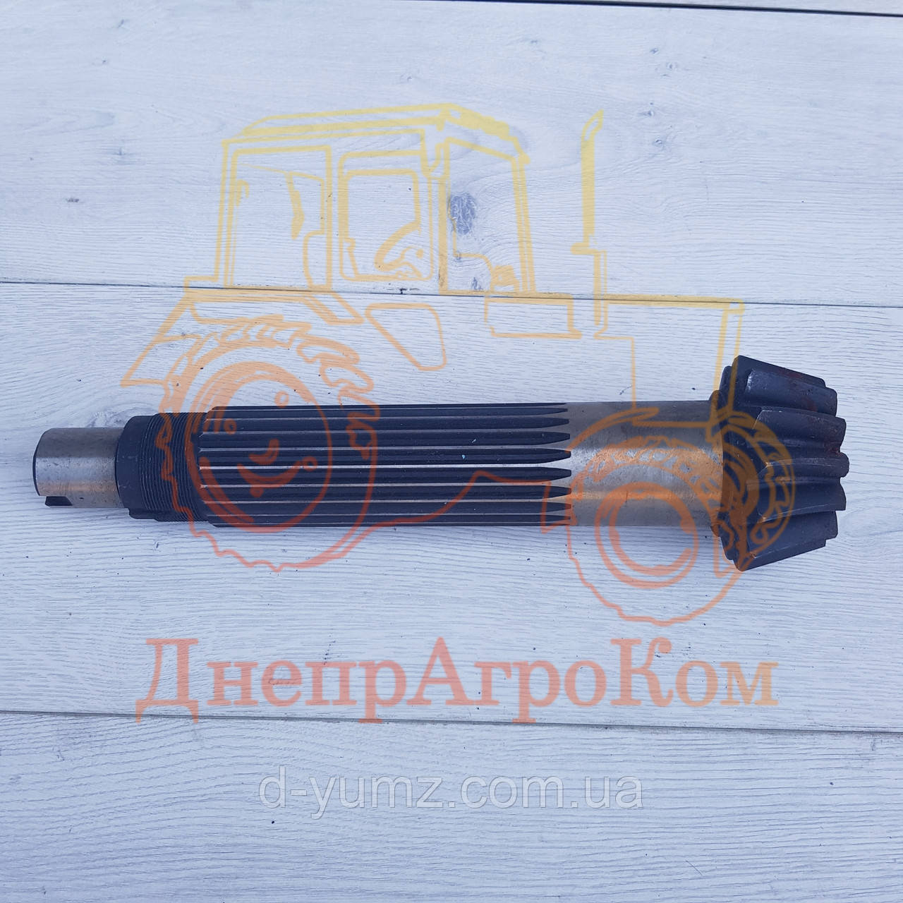 Вал вторинний коробки зміни передач трактора ЮМЗ-80. 75-1701105-Б1