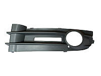 Решітка в бампер ліва VW Caddy 03 -