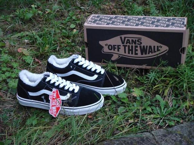 Купити зимові кеди Vans фото