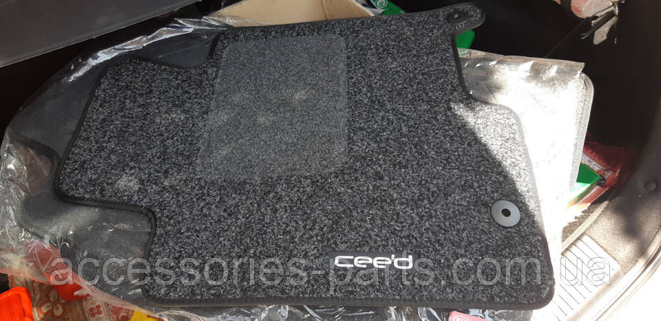 Нові Оригінальні текстильні килимки в салон Kia сee'd JD 2016-, фото 1