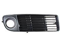 Решітка в бампер права Audi A6 C5 99-01 р.