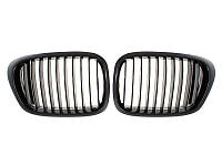 Решітки радіатора ліва + права (ніздрі) BMW 5 E39 (1996-2003) р.