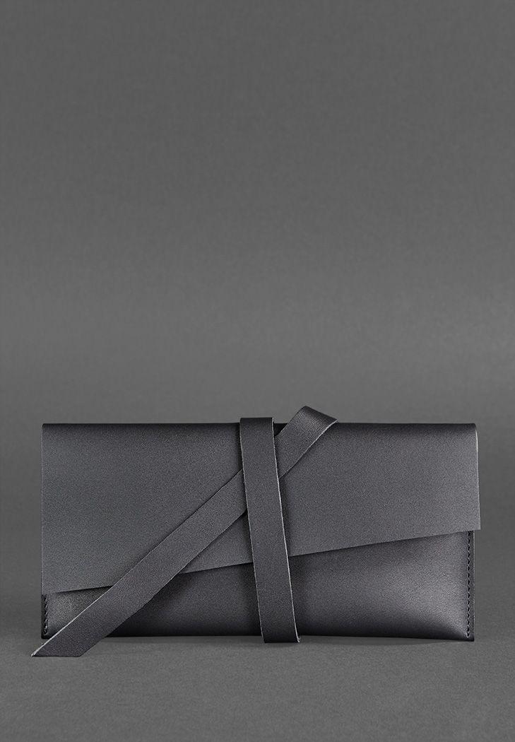 Шкіряний тревел-кейс закривається на хлястик. Колір чорний, фото 1