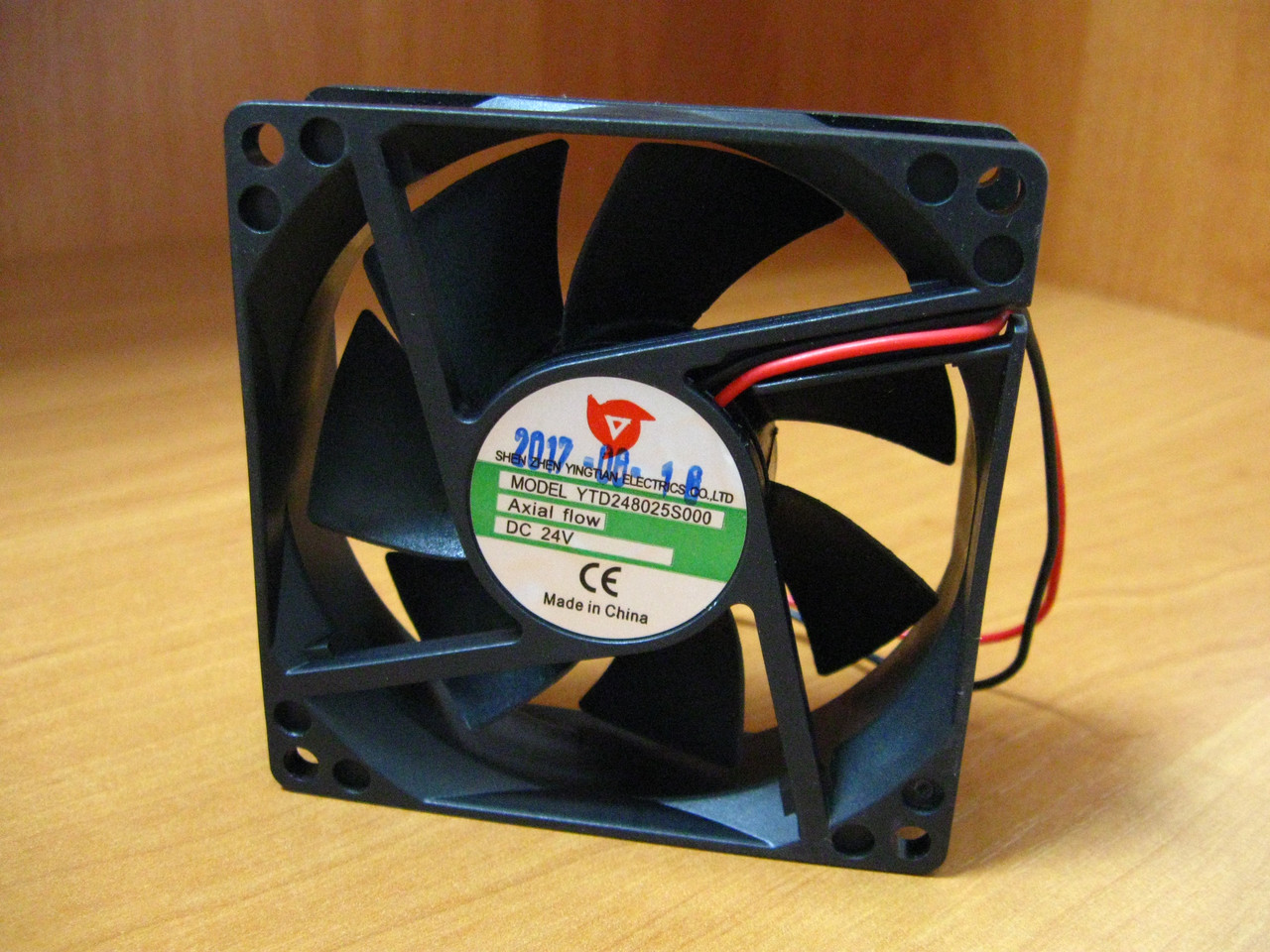 Купить Вентилятор для сварочного аппарата 80х80х25 мм 24V в Днепре от ...