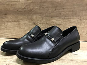 Жіночі туфлі лофери з натуральної шкіри 37 розмір чорні VIKTTORIO, фото 2