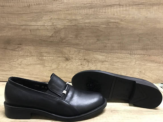 Жіночі туфлі лофери з натуральної шкіри 37 розмір чорні VIKTTORIO, фото 2