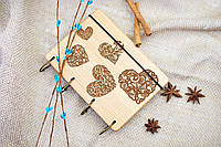 Блокнот деревянный А6 Сердечки из натурального дерева на кольцах 60 листов. Черешня