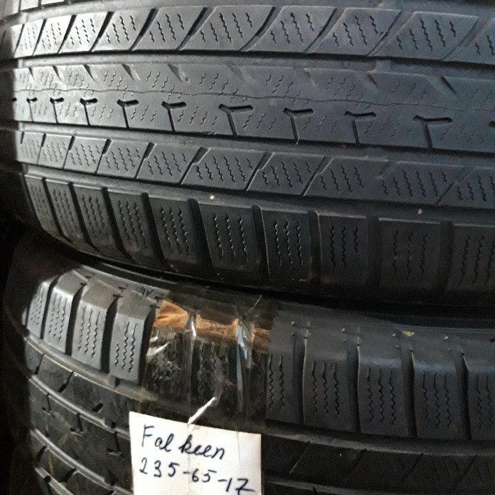 Зимові шини 235/65/17 Falken