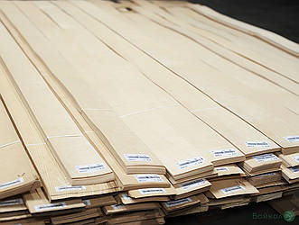 Ясен Білий Європейський Шпон -  0,6 мм I ґатунок - довжина від 1.0 м до 2.0 м / ширина від 10 см+