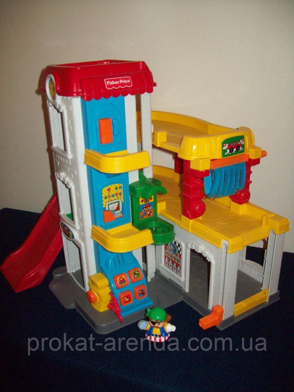 Розвиваюча іграшка Fisher Price гараж c машинками