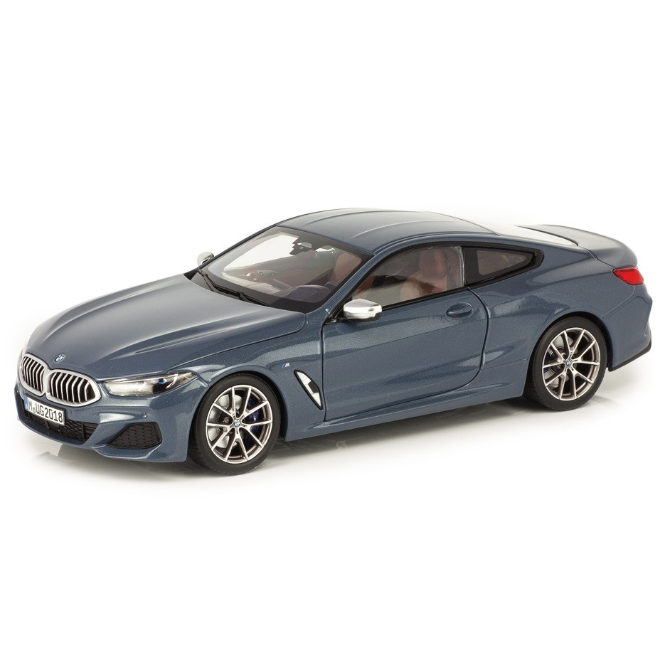 Оригінальна колекційна модель BMW 8 серії 850i M COUPE (G15) 2018, масштаб 1:18, колір Barcelona Blue Metallic