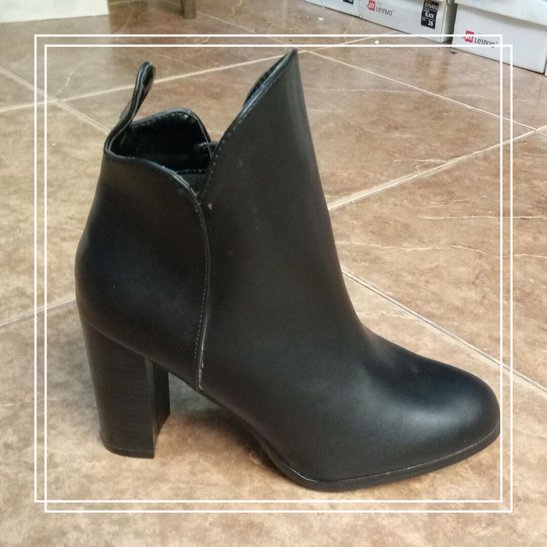 Жіночі демісезонні черевики Loretta чорна шкіра Н566-3, 39, 40