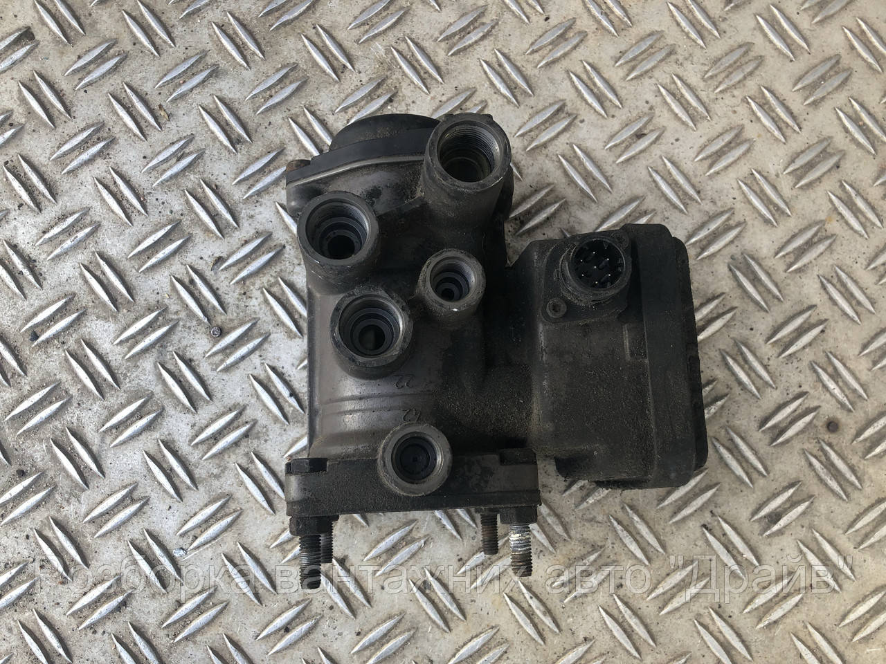 Купити Модулятор EBS Knorr-Bremse 20456402 Volvo FH, ціна 5760 ₴ - Prom ...