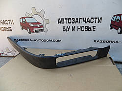 Молдинг-бампера переднього правий Audi 80 B4 (1991-1994) OE:8A0807222C