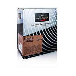 Шоколад молочний Valrhona Ariaga 38% 5 кг