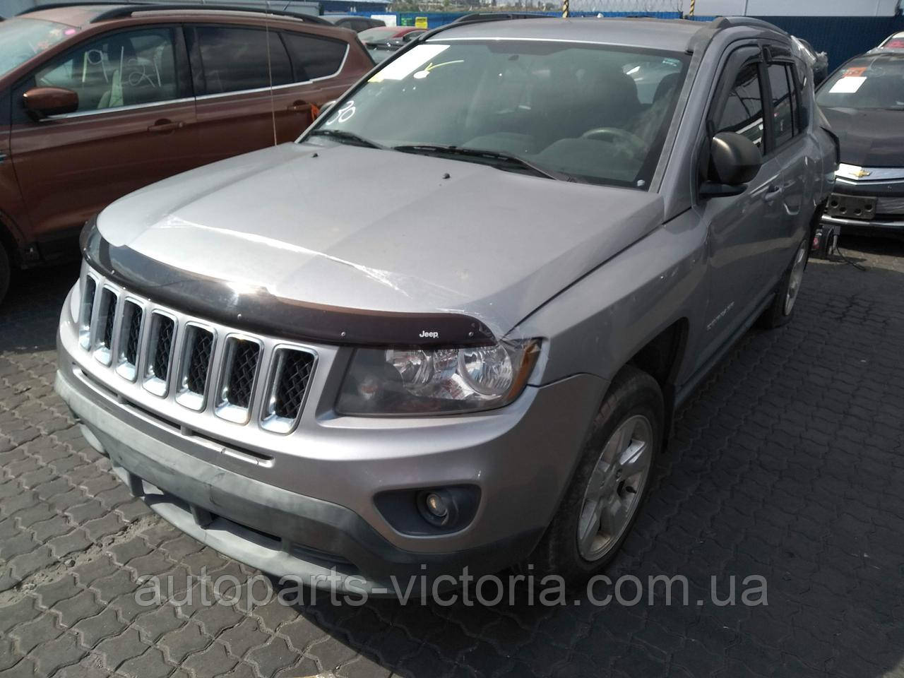 Авторозбирання Jeep Compass 2015 позашляховик 2,0 автомат США