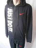 Якісні спортивні костюми для чоловіків