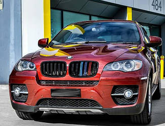 Решітка радіатора ніздрі BMW X6 E71 стиль M (чорний глянець + М колор)