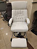 Педикюрне крісло на гідравліці з висувною цілісної підніжкою і регульованою спинкою, фото 3