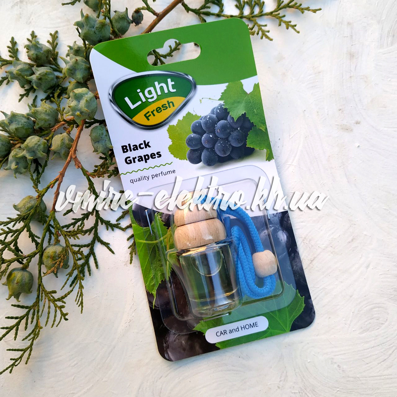 Ароматизатор в машину (чорний виноград) Light Fresh Black Cherry