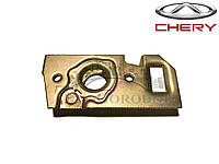 Замок капота нижний (оригинал) Chery QQ/Kimo (Чери Кью Кью, Кимо) S11-8402080