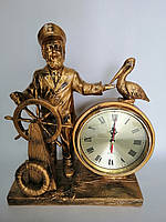 Годинник настільний Капітан зі штурвалом Статуетка під бронзу Кварц