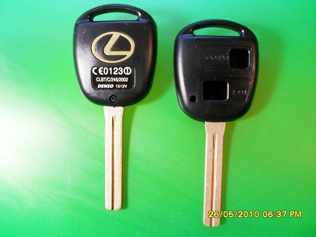 Корпус ключа на Lexus 2 кнопки довгий es300, land cruiser, ls400, lx450, lx470,es300