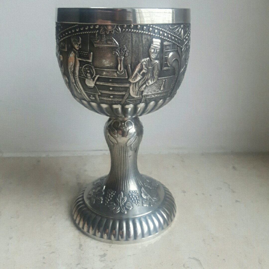 Олов'яні винні келихи Родина
