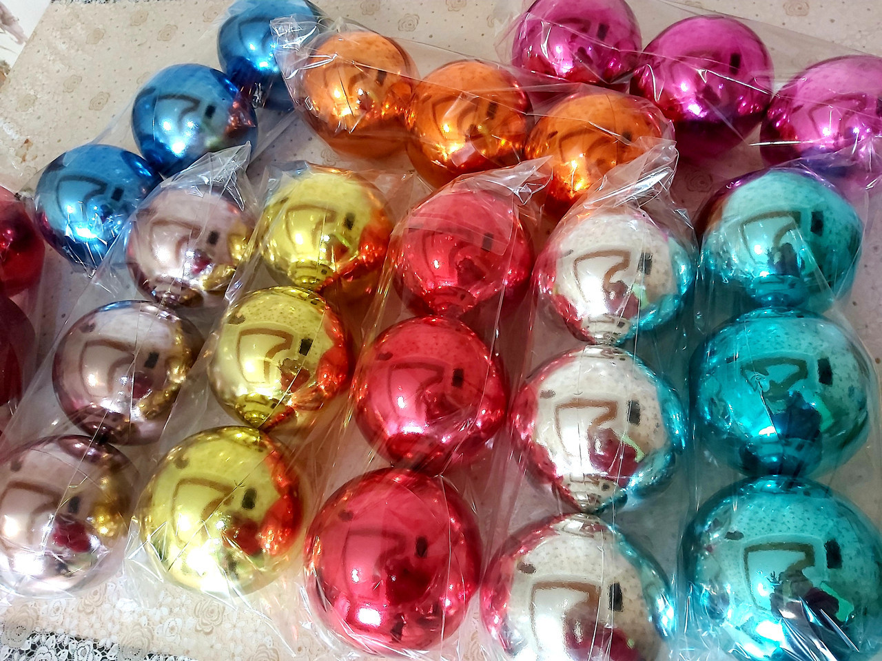 Красиві новорічні кулі на ялинку 8 см гальванію