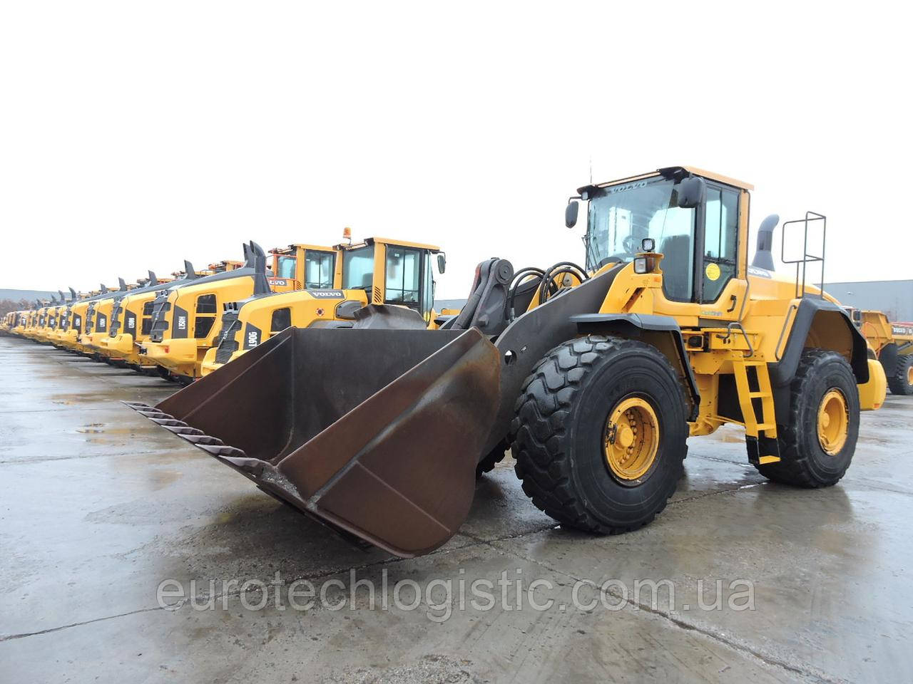 Фронтальний навантажувач Volvo L180G.