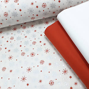 Бавовняна тканина (ТУРЦІЯ шир. 2,4 м) червоно-срібні сніжинки на білому (глітер)