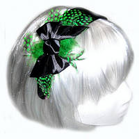 Широкий обруч на голову для волосся "Бантик" із зеленим пір'ям