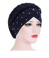 Елегантна шапка однотонна з намистинами та коса намотка у формі гульки темно-синя