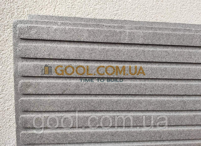 серый пенопласт с графитом и пазами и насечками