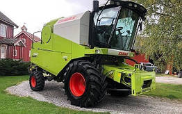 Зернозбиральний комбайн Claas Avero 2401, 2015 р. в.