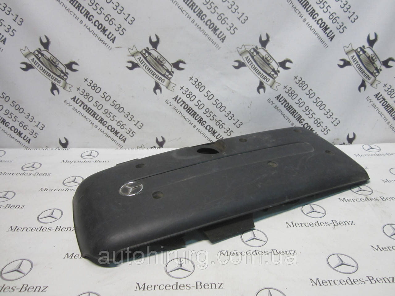 Кришка двигуна MERCEDES-BENZ W211 (A6480100367)