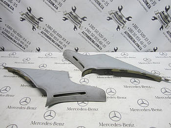 Накладка на стійку Mercedes-Benz W211 E-Class (A2116950537 / A2116950637)