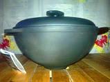 Чавунна каструля вок d 260 мм з дерев'яною ручкою з чавунною кришкою, фото 2