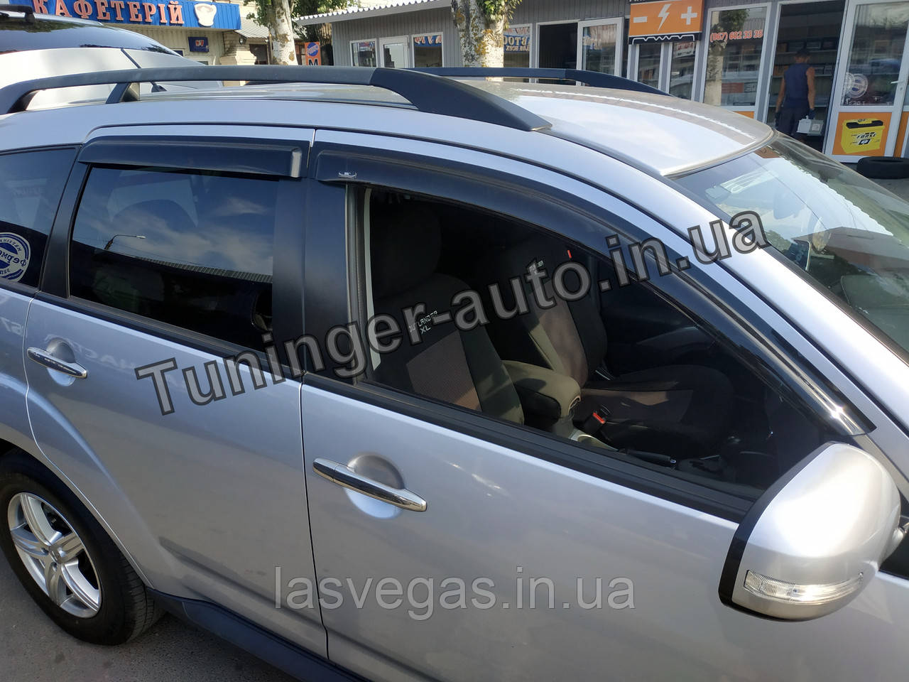 Вітровики, дефлектори вікон Mitsubishi Outlander XL 2007-2012 (Hic), фото 1