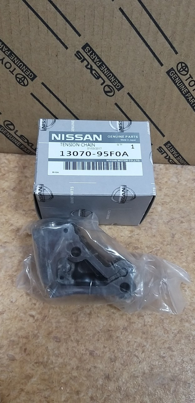 Гідронатяжник ланцюга ГРМ Nissan Almera Primera QG13, QG15, QG18, QG18DE, QG18DD 13070-95F0A