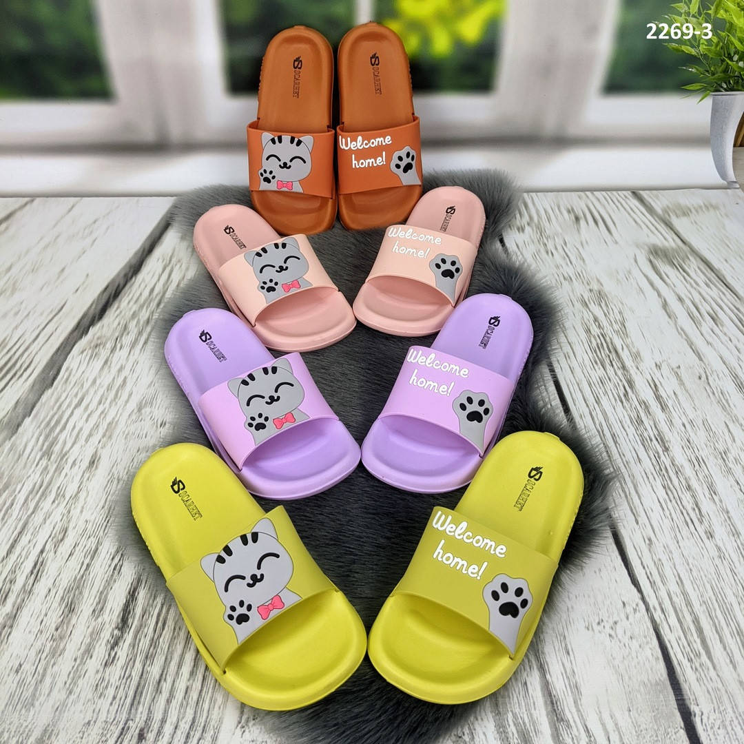 

Женские шлепанцы сланцы с котиками силиконовые на пенке разные цвета